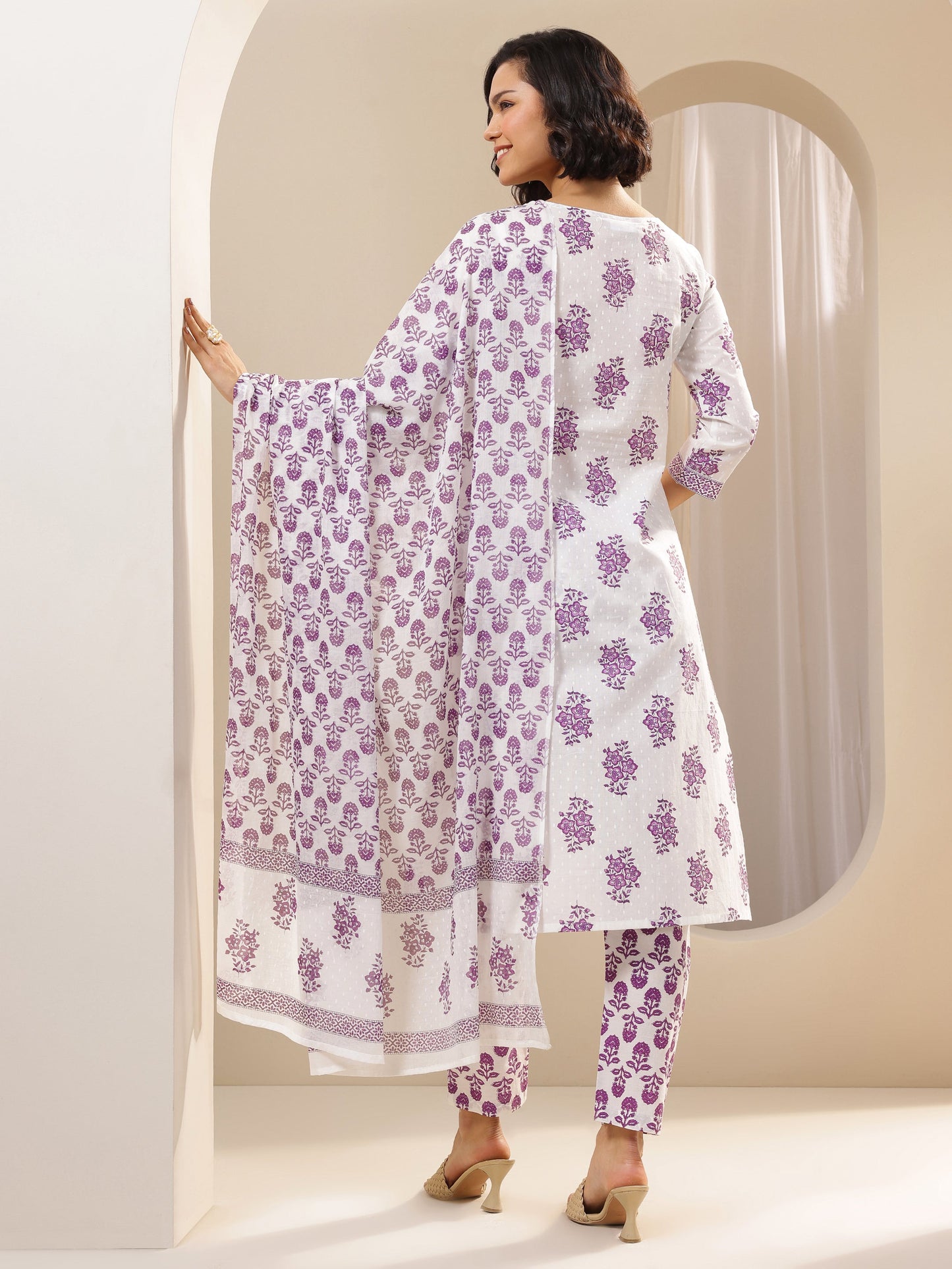 Off White Printed Cotton Straight Suit Sets With Dupatta