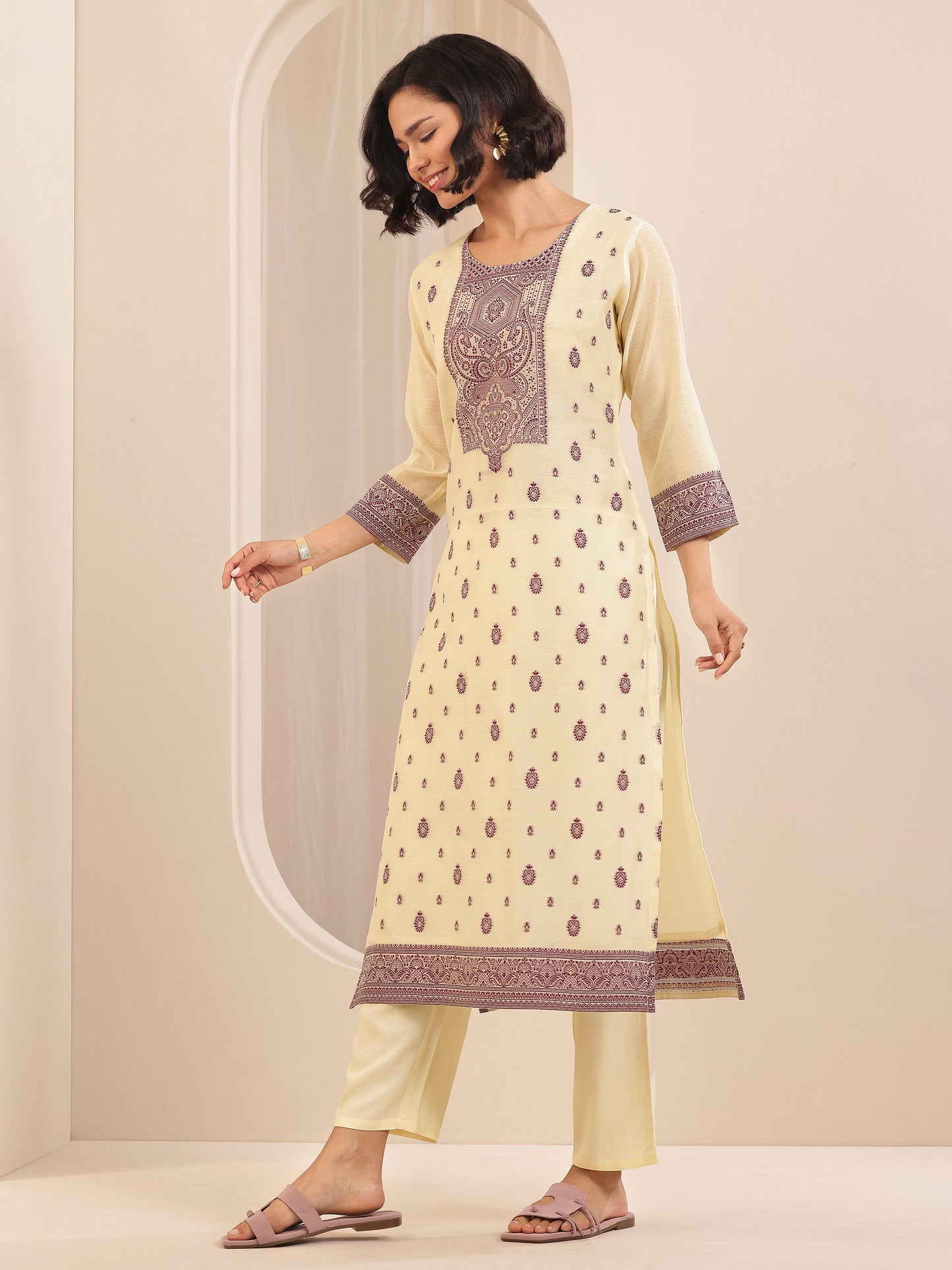 Cream Self Design Chanderi Silk Straight Suit Sets With Dupatta