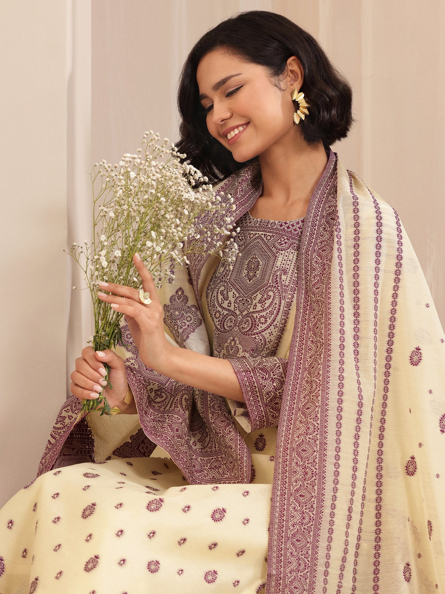 Cream Self Design Chanderi Silk Straight Suit Sets With Dupatta