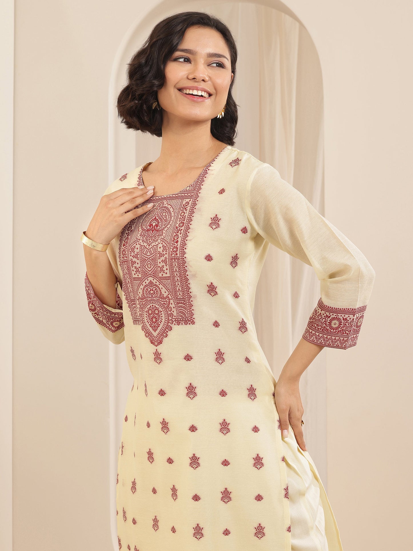 Cream Self Design Chanderi Silk Straight Suit Sets With Dupatta