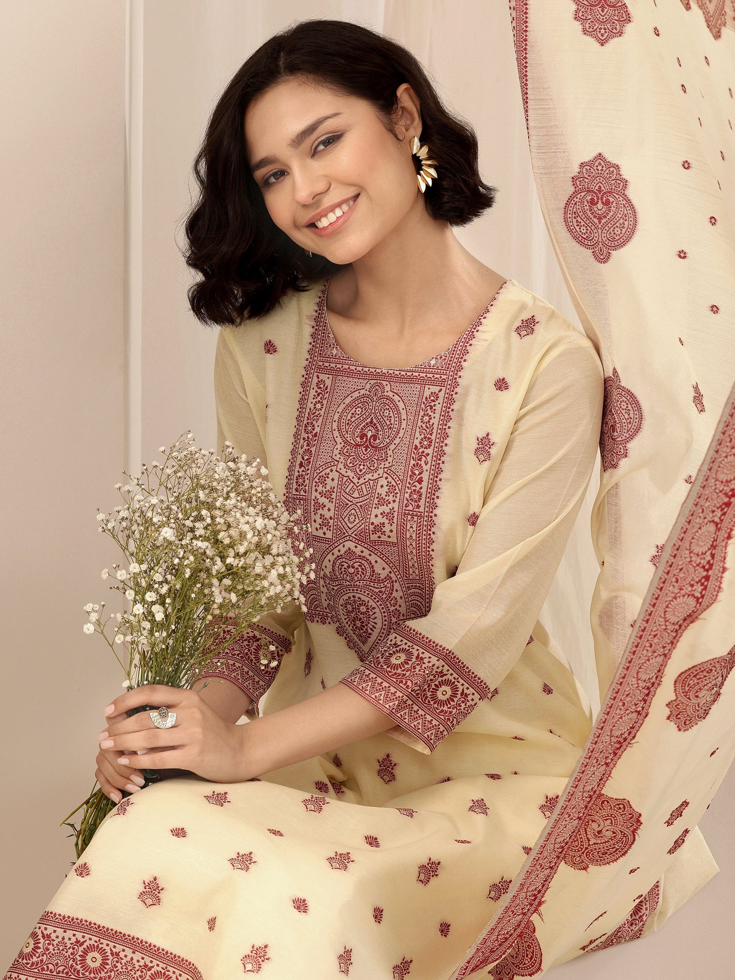Cream Self Design Chanderi Silk Straight Suit Sets With Dupatta
