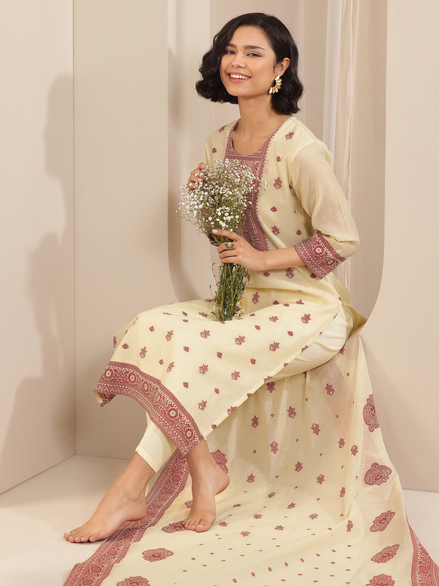 Cream Self Design Chanderi Silk Straight Suit Sets With Dupatta