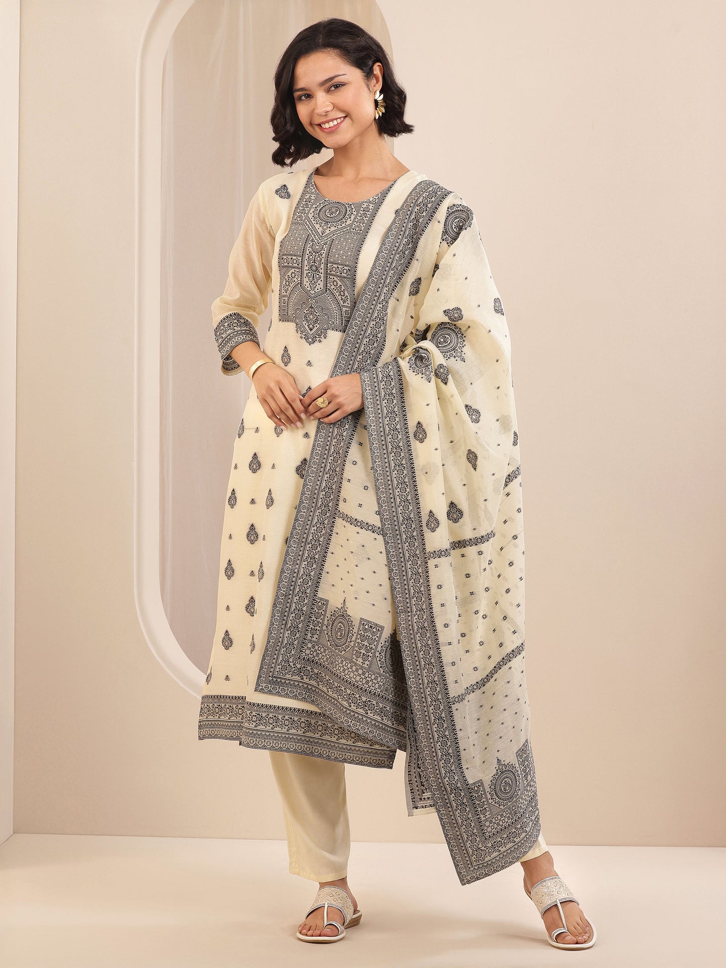 Cream Self Design Chanderi Silk Straight Suit Sets With Dupatta