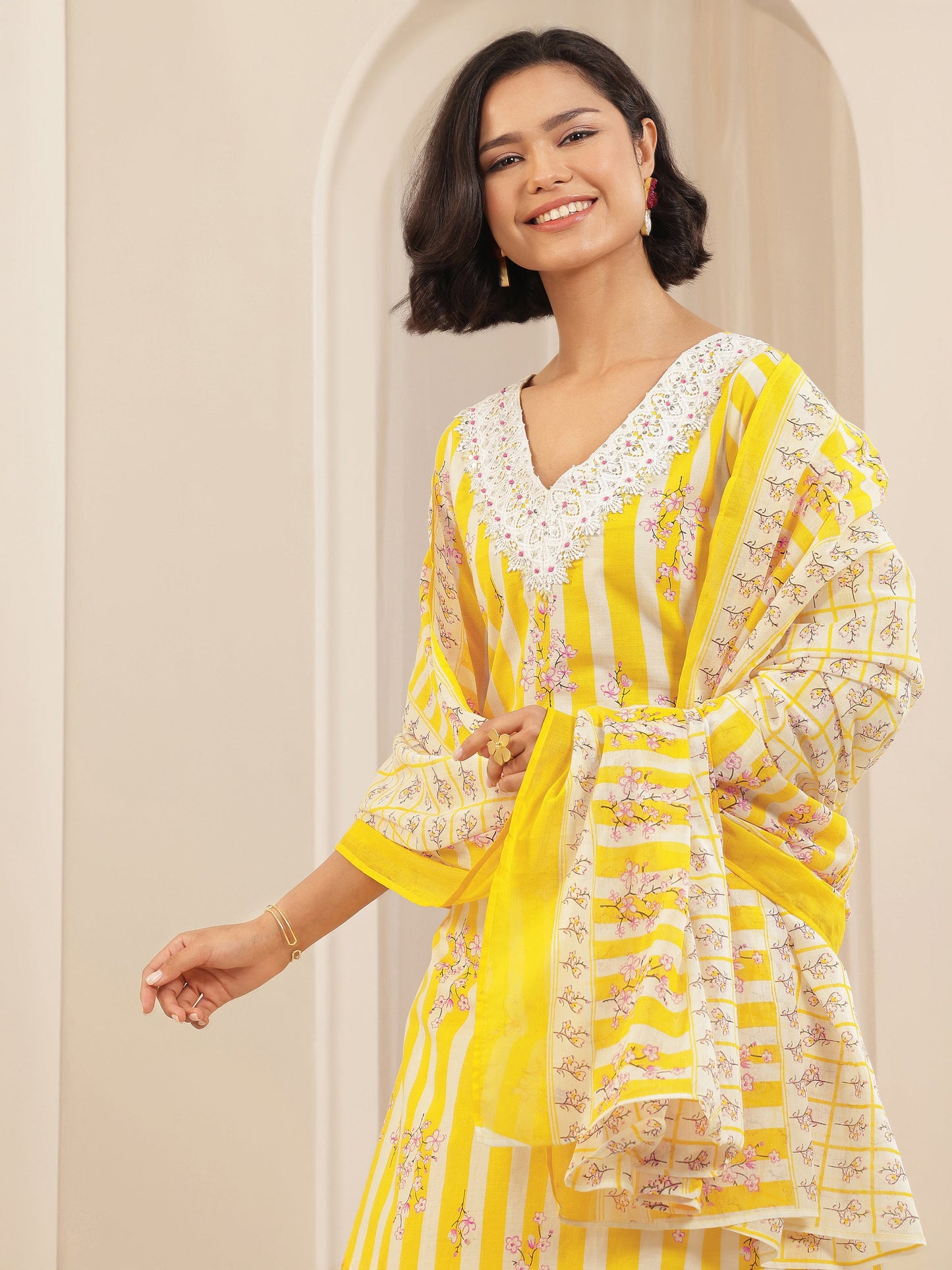 Yellow Printed Cotton Straight Suit Sets With Dupatta