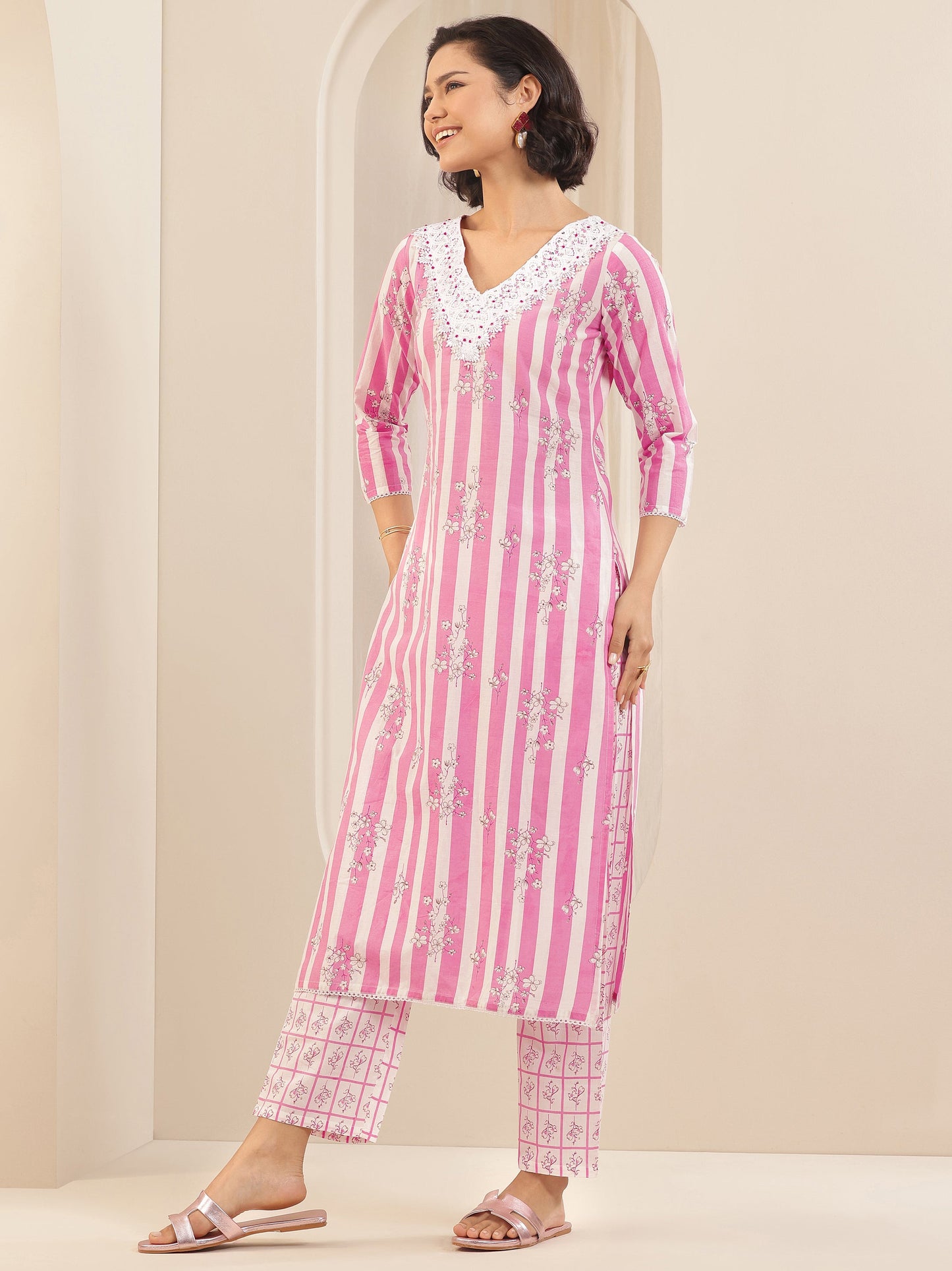 Pink Printed Cotton Straight Suit Sets With Dupatta