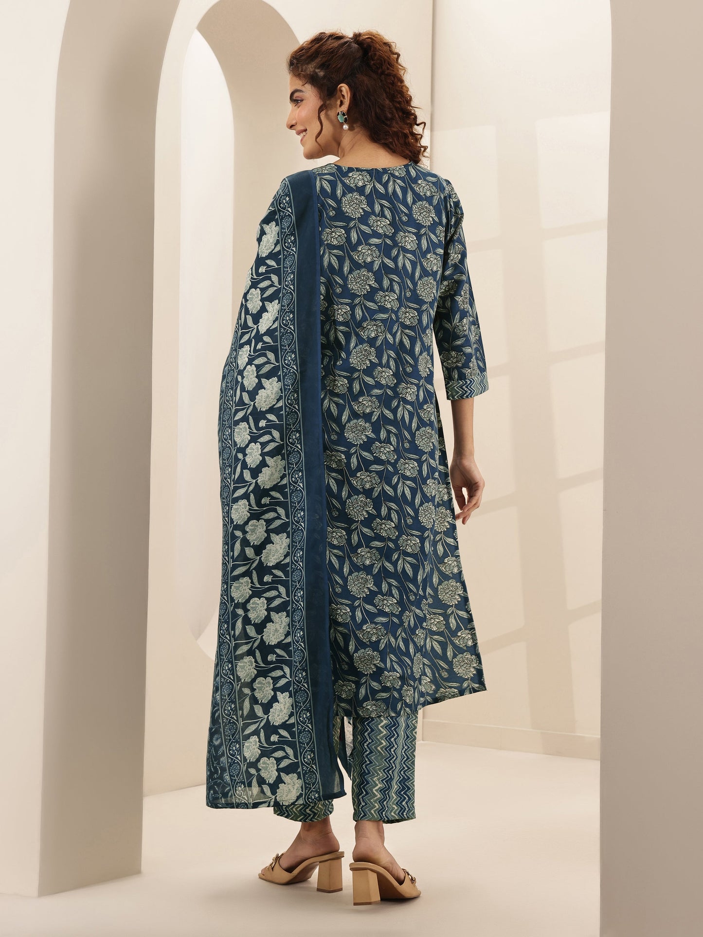 Teal Blue Printed Cotton Blend Straight Suit Sets With Dupatta