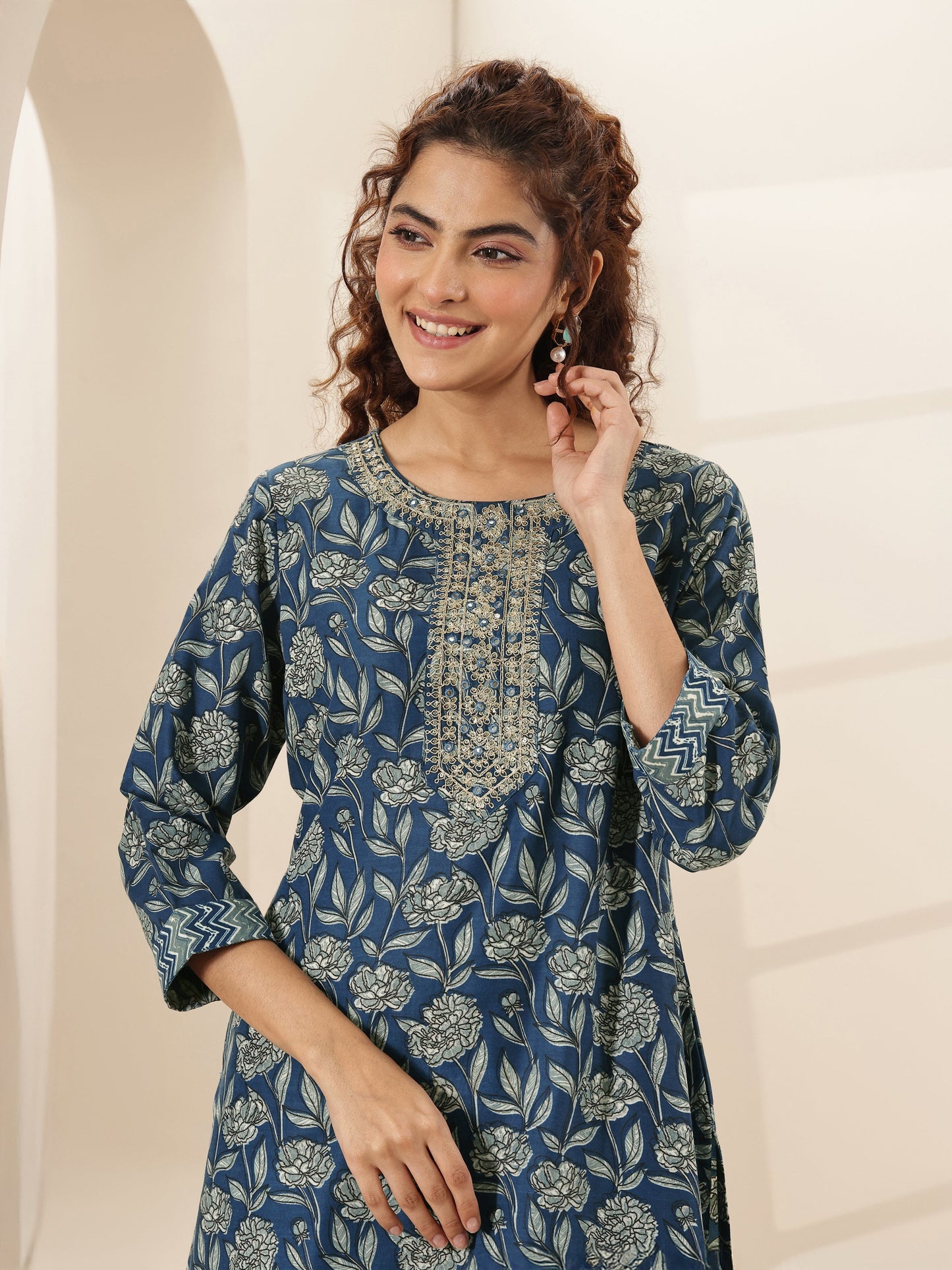 Teal Blue Printed Cotton Blend Straight Suit Sets With Dupatta