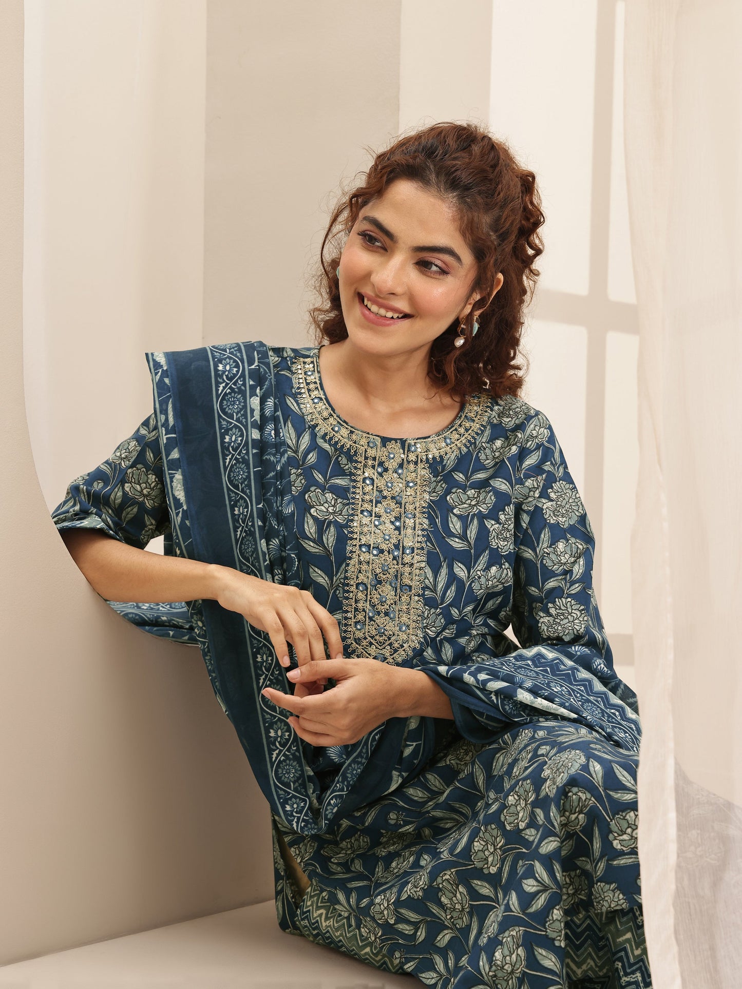 Teal Blue Printed Cotton Blend Straight Suit Sets With Dupatta