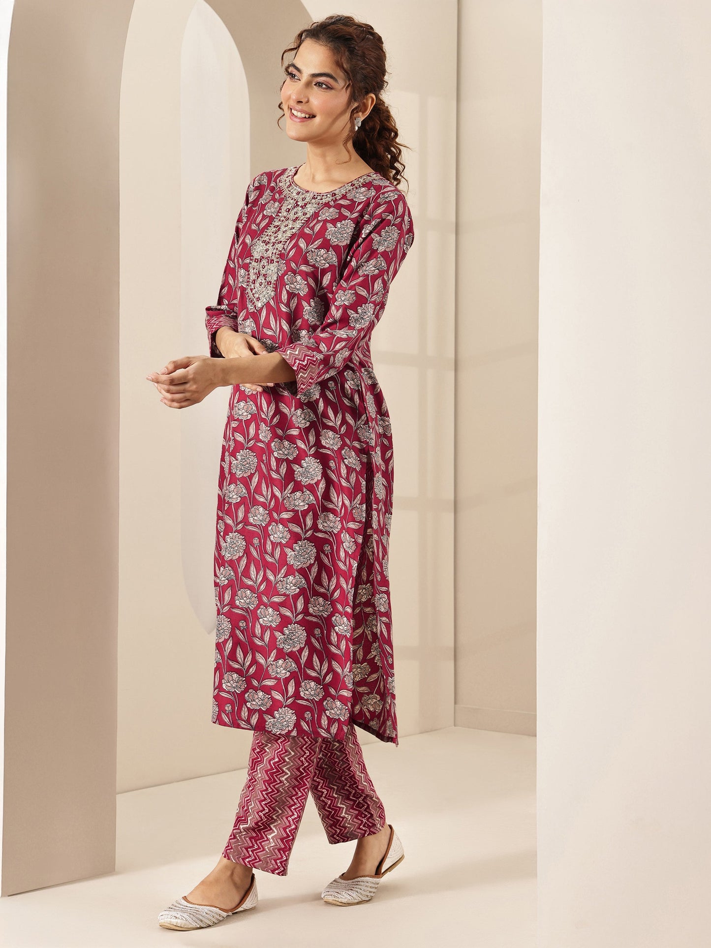 Maroon Printed Cotton Blend Straight Suit Sets With Dupatta