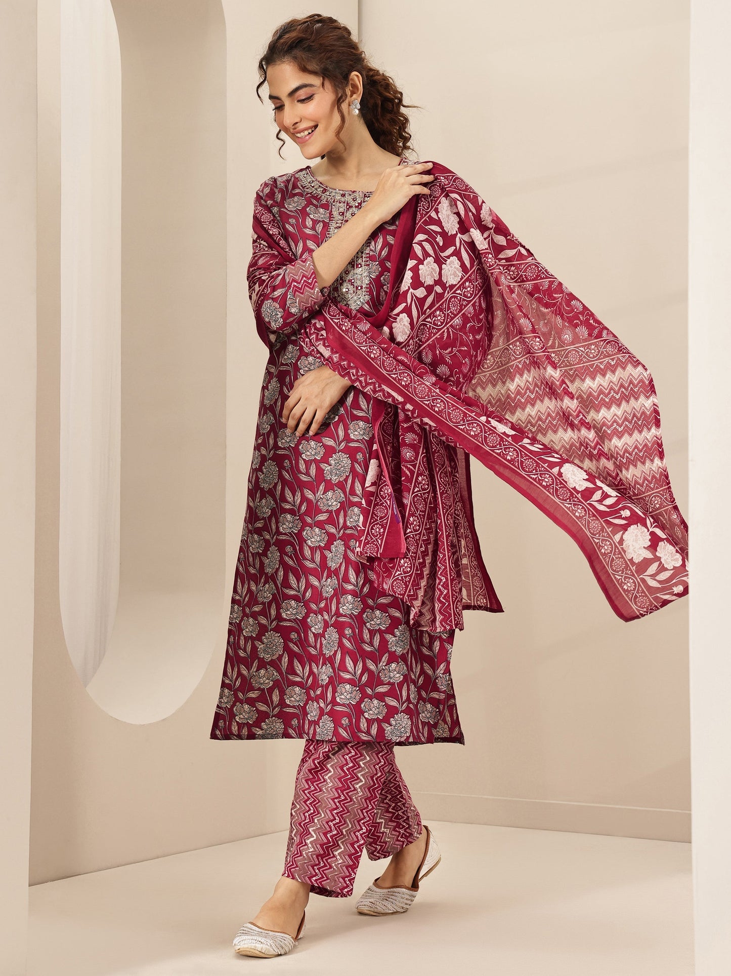 Maroon Printed Cotton Blend Straight Suit Sets With Dupatta
