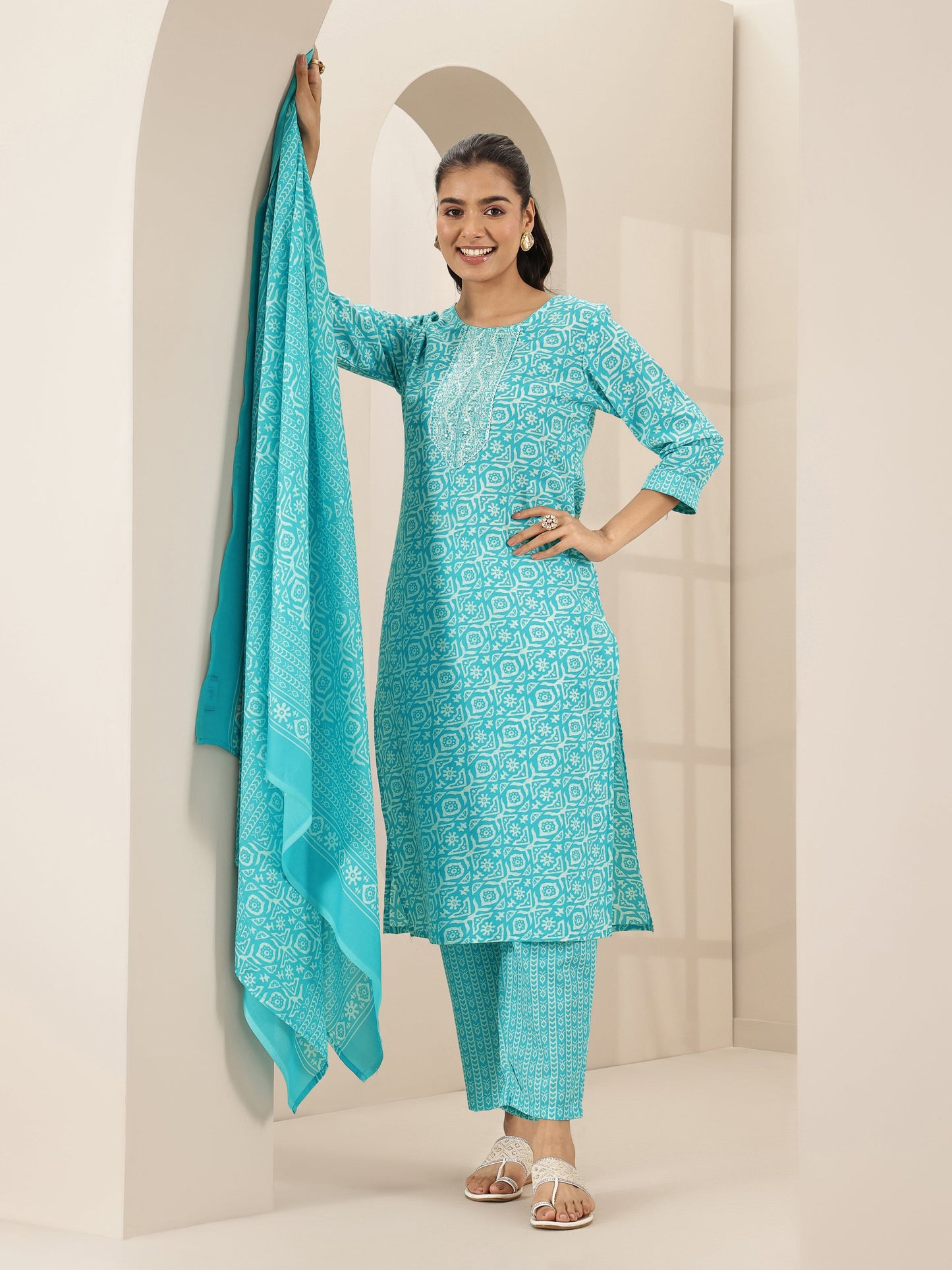 Turquoise Blue Printed Cotton Blend Straight Suit Sets With Dupatta