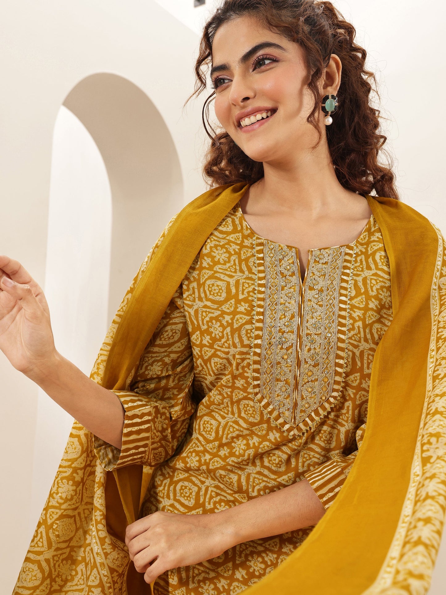 Mustard Printed Cotton Blend Straight Suit Sets With Dupatta