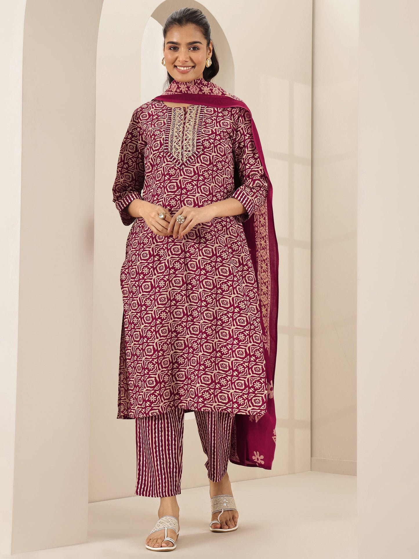 Maroon Printed Cotton Blend Straight Suit Sets With Dupatta