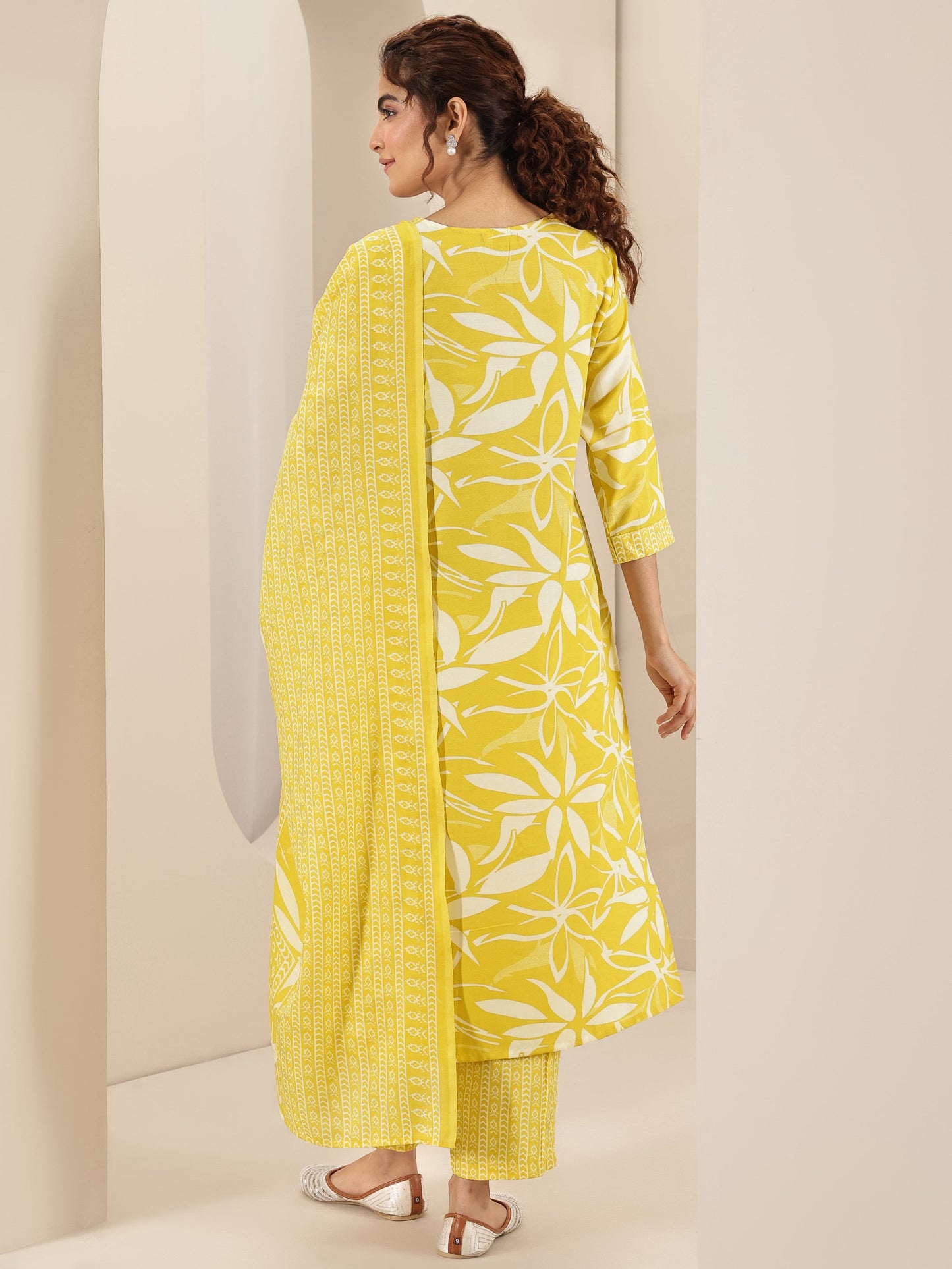 Yellow Printed Cotton Blend Straight Suit Sets With Dupatta