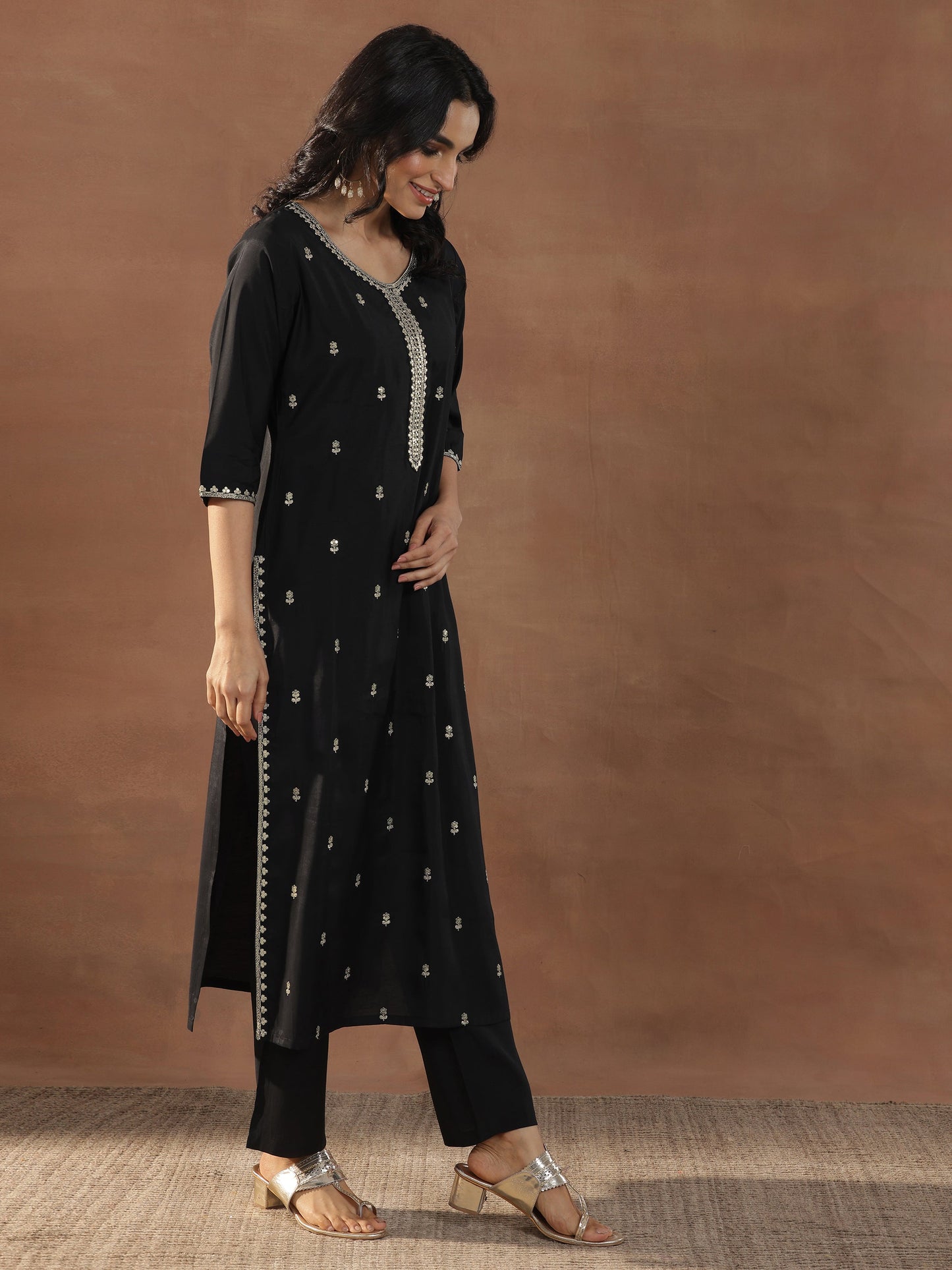 Black Embroidered Silk Blend Straight Suit Set With Dupatta
