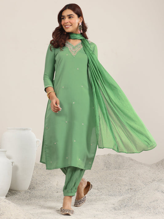 Green Embroidered Silk Blend Straight Suit With Dupatta