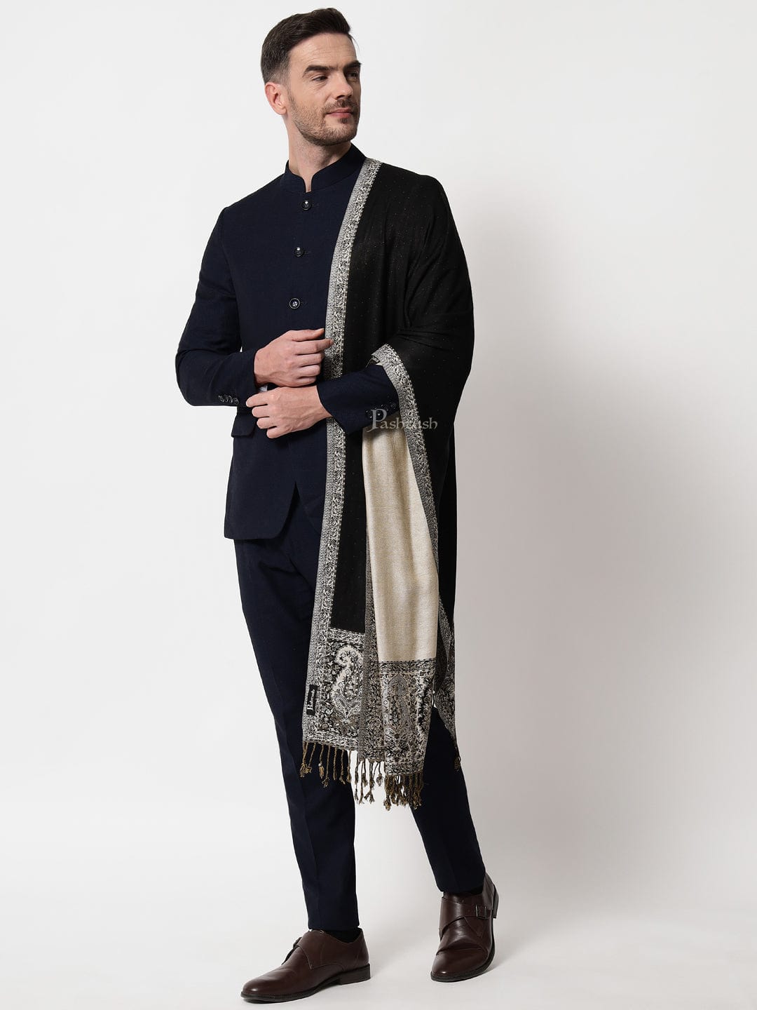 Pashtush mens Bamboo stole, jacquard design, Black