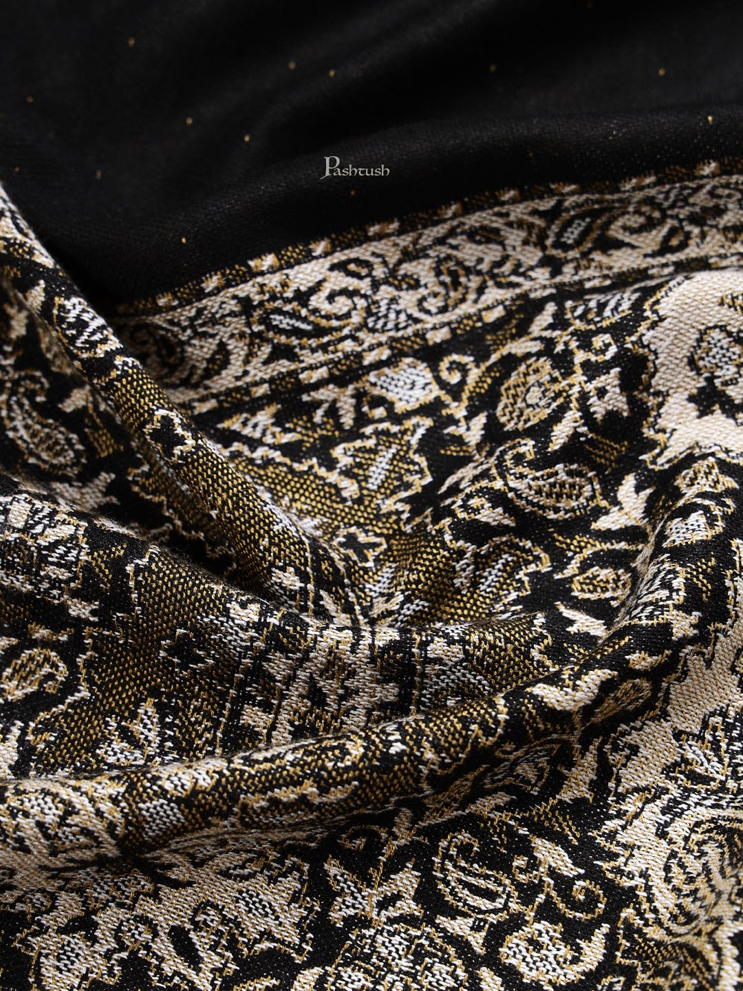 Pashtush mens Bamboo stole, jacquard design, Black